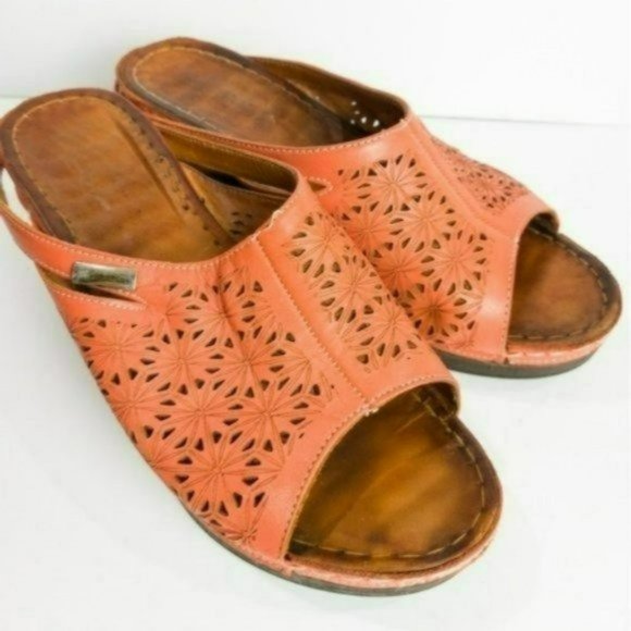 Nikkiwallflower Shoes - Vintage Clog Sandals